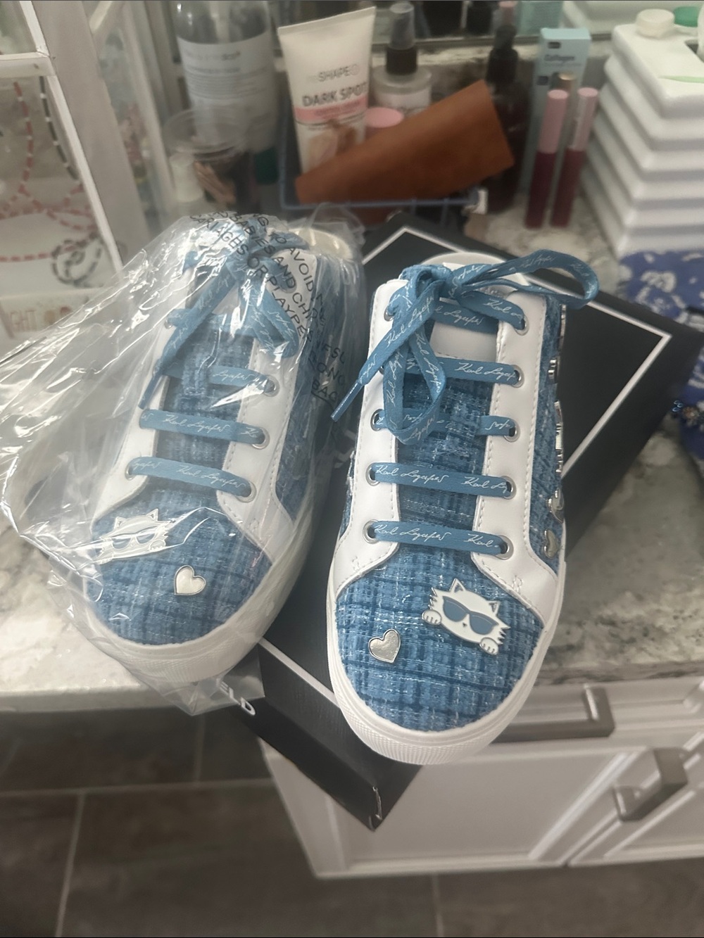 NEW KARL LAGERFELD ladies Blue Denim-Look Slip-On Sneakers Heart & Cat Accents